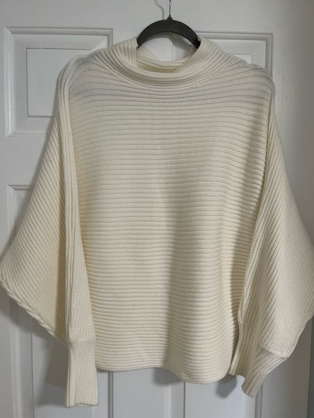 Ivory Kendall Mock-Neck Sweater - L
